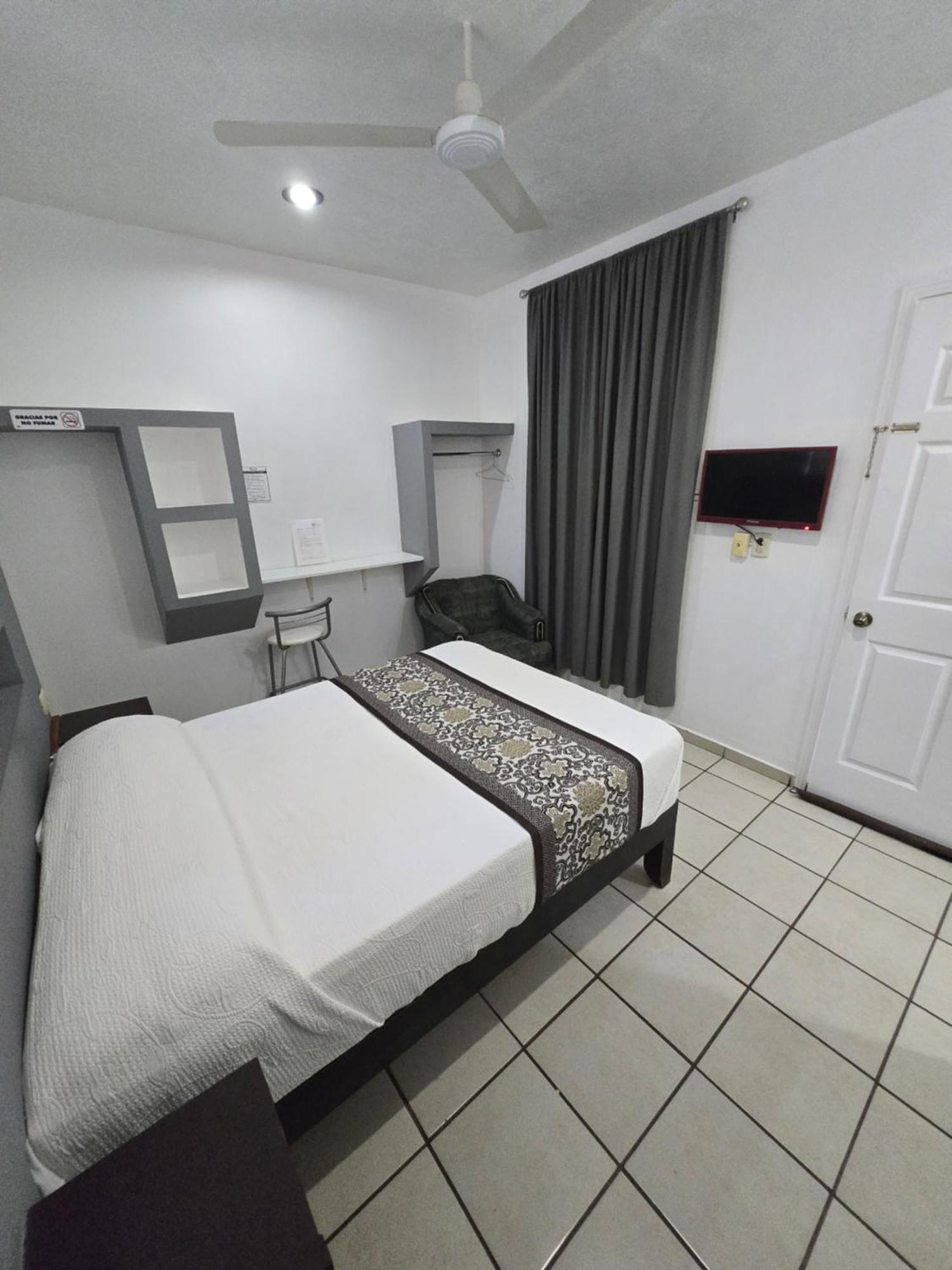 Hotel Raga Inn 타마소포 외부 사진